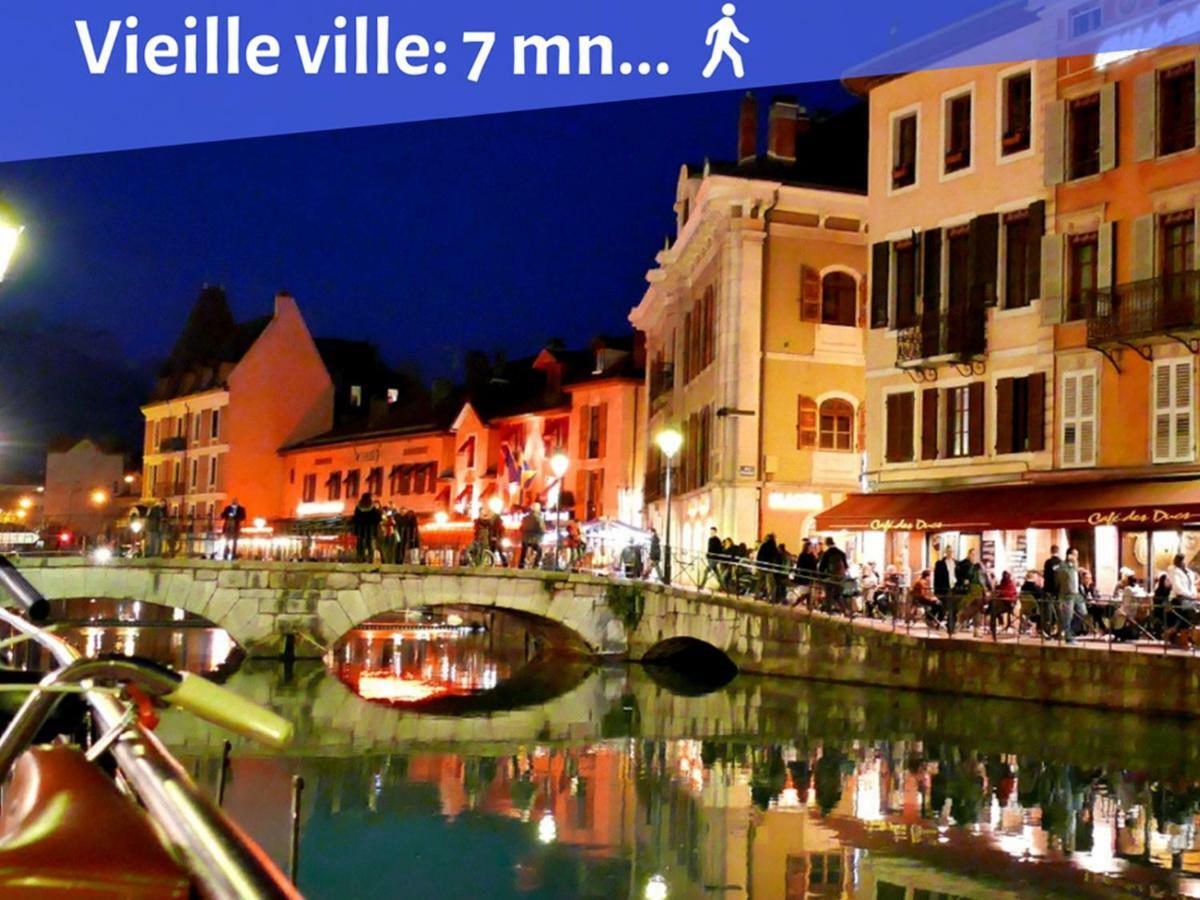Portes De La Vieille Ville Annecy Bagian luar foto